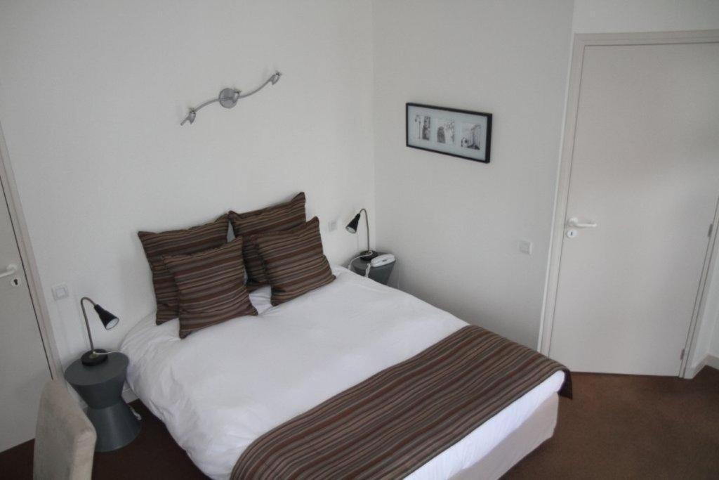 Hotel Le Suroit Perros-Guirec Rum bild
