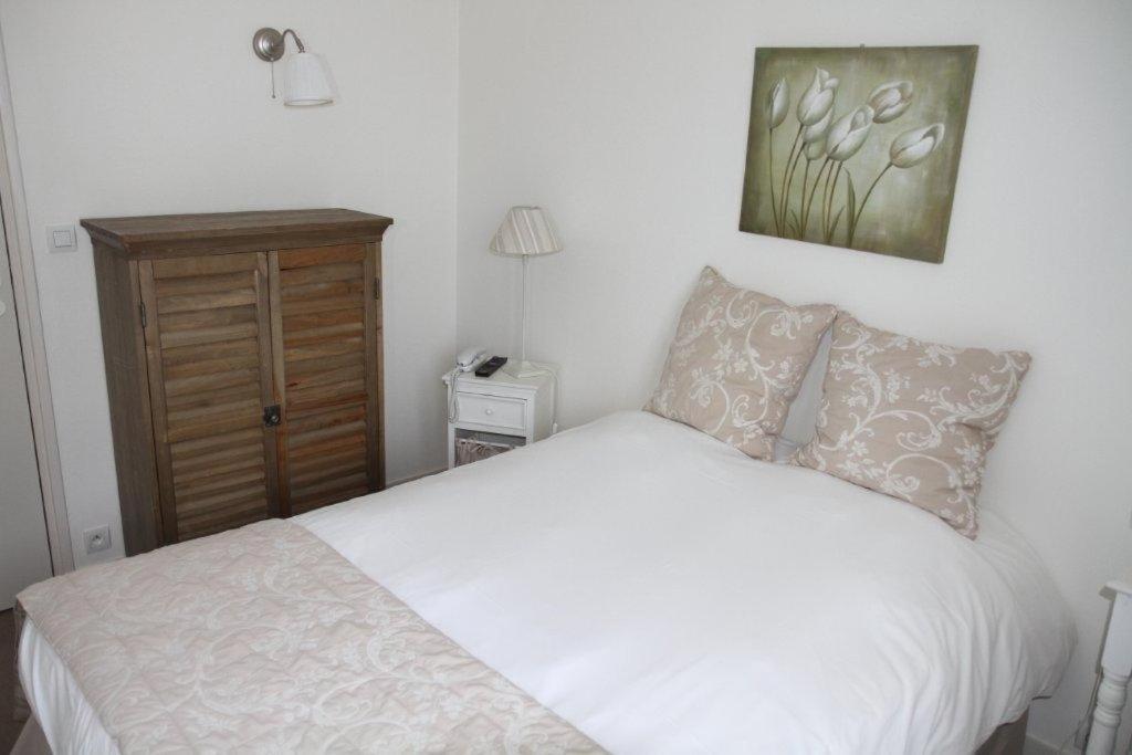 Hotel Le Suroit Perros-Guirec Rum bild