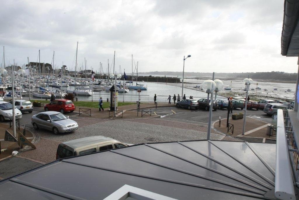 Hotel Le Suroit Perros-Guirec Rum bild