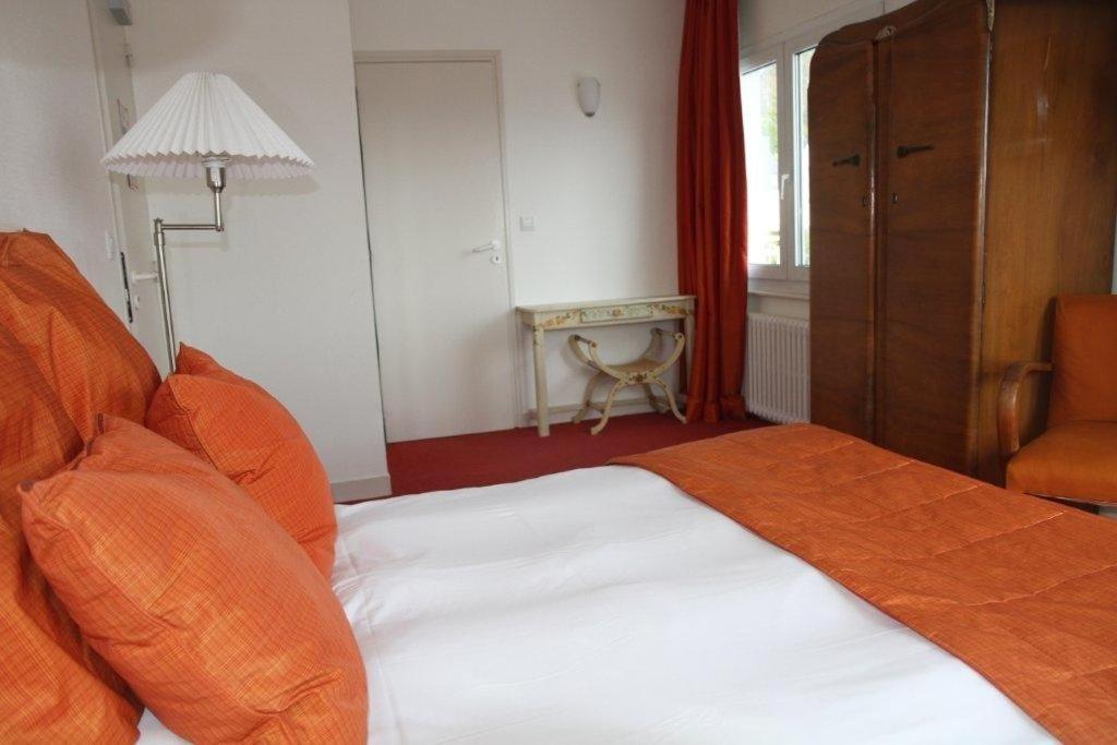 Hotel Le Suroit Perros-Guirec Rum bild