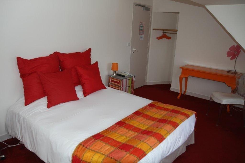 Hotel Le Suroit Perros-Guirec Rum bild